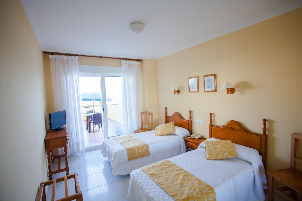 Hotel Martín Esperanza Portonovo Quarto foto