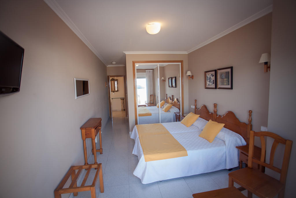 Hotel Martín Esperanza Portonovo Quarto foto